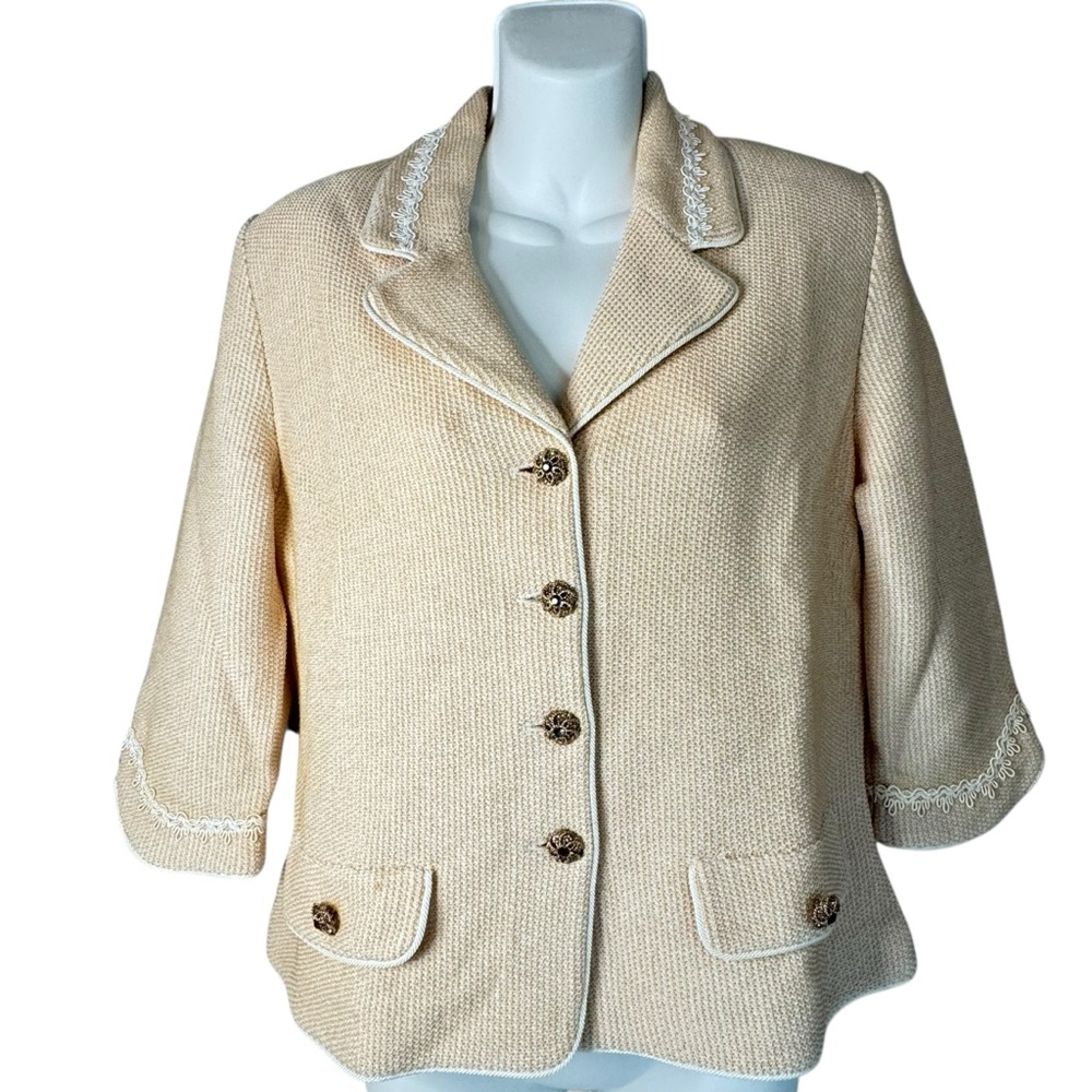 ST JOHN COUTURE By MARIE GRAY 3/4 sleeve cardigan jacket. Missing button